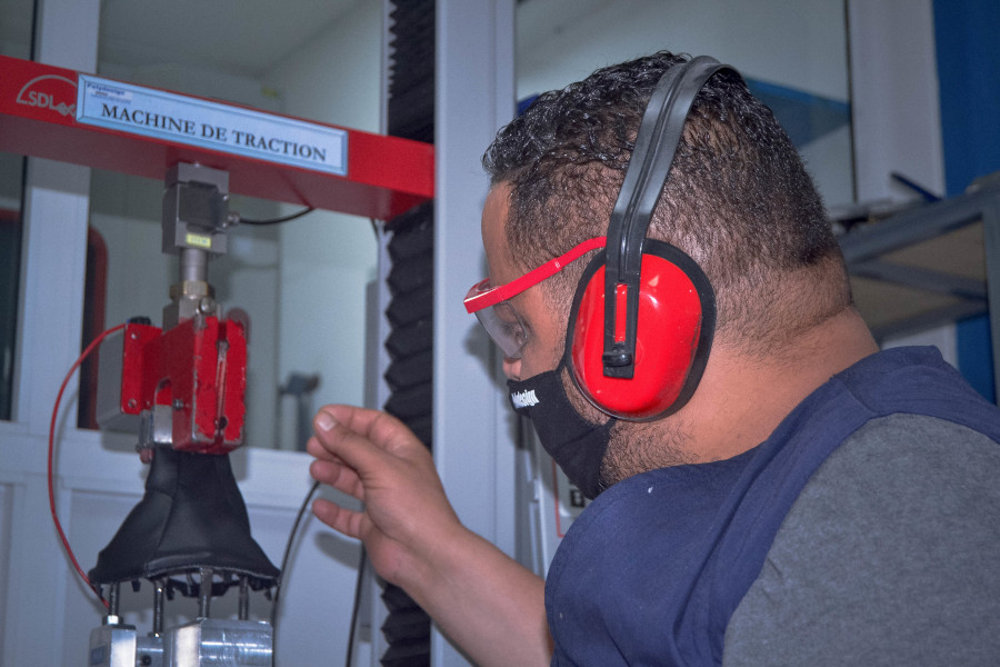 Automotive interior and seating components Tests