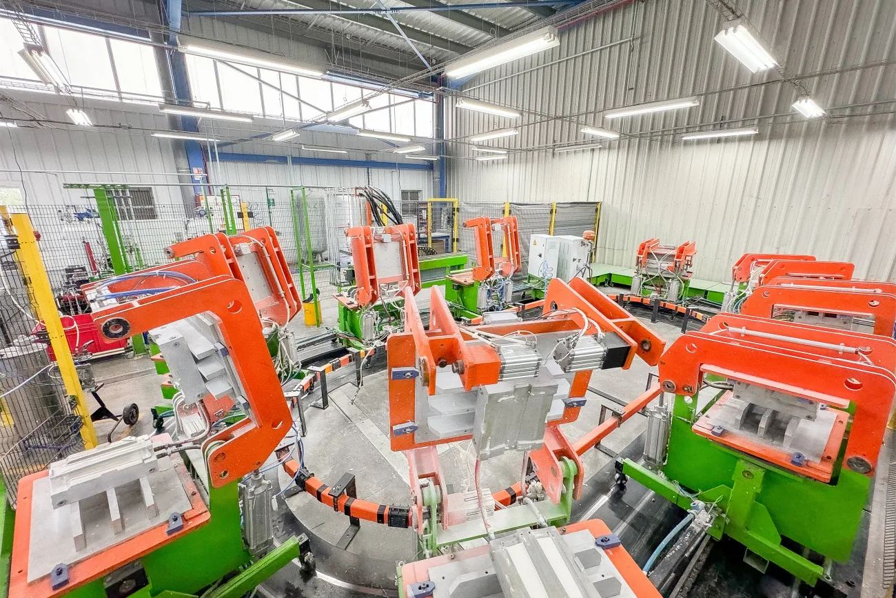 Integrated Foam in Place Comfort in Motion Polydesign Systems